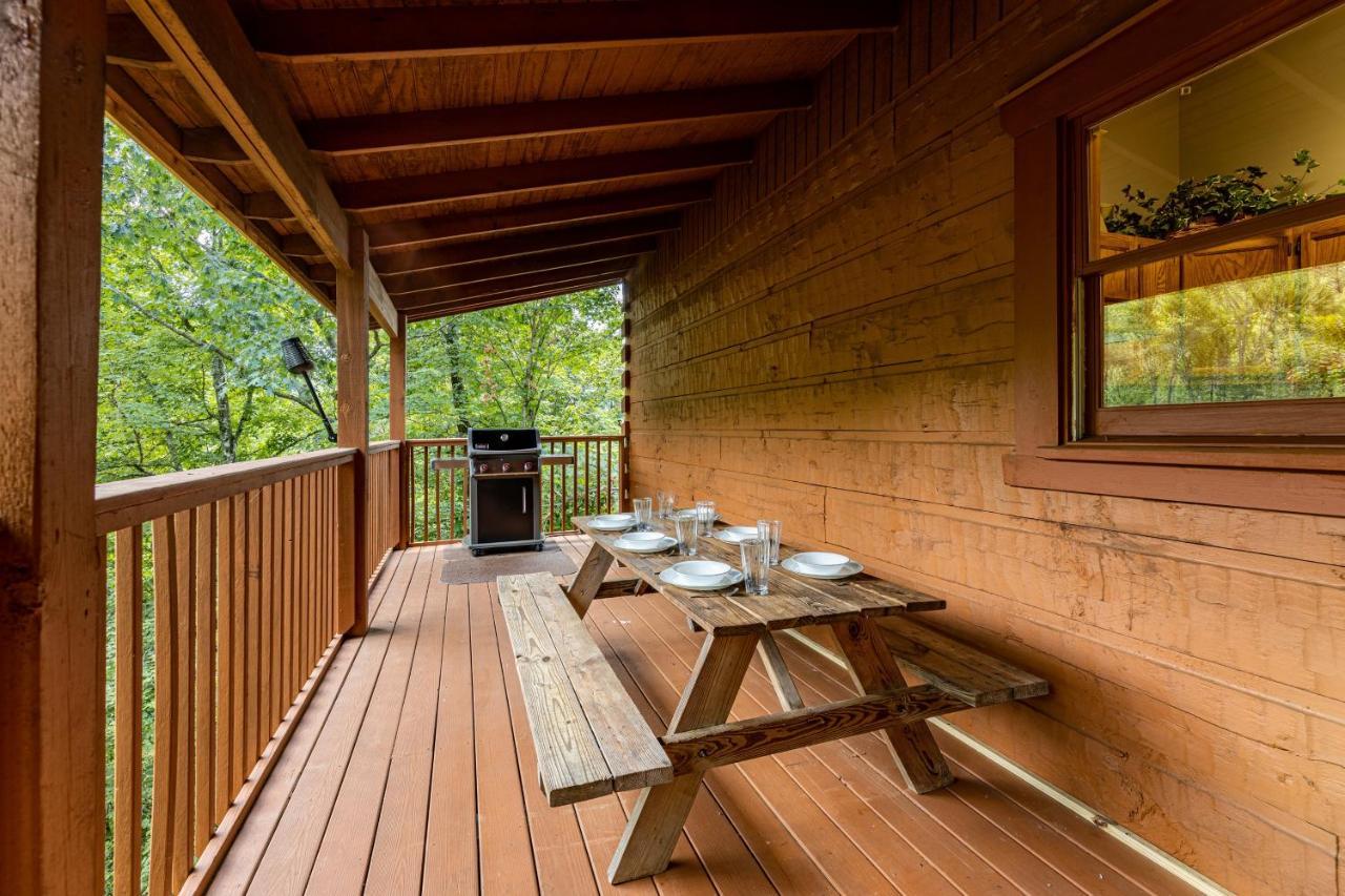 Firefly Hollow Cabin - Smoky Mountains - Soaky Mountain Water Park - Sevierville Convention Center Pigeon Forge Extérieur photo