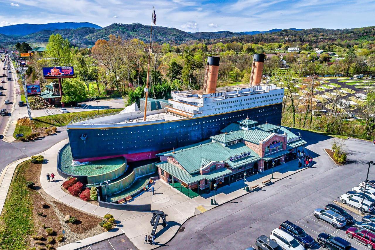 Firefly Hollow Cabin - Smoky Mountains - Soaky Mountain Water Park - Sevierville Convention Center Pigeon Forge Extérieur photo